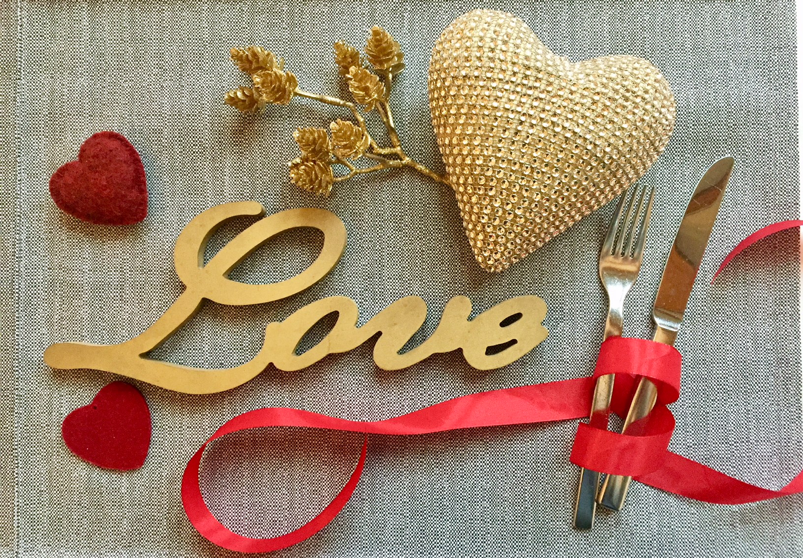 Restaurant Kloster Pfalzel 'Love is Sweet'- Valentins-Menü mit Dessertbüffet 13. & 14.02.2022